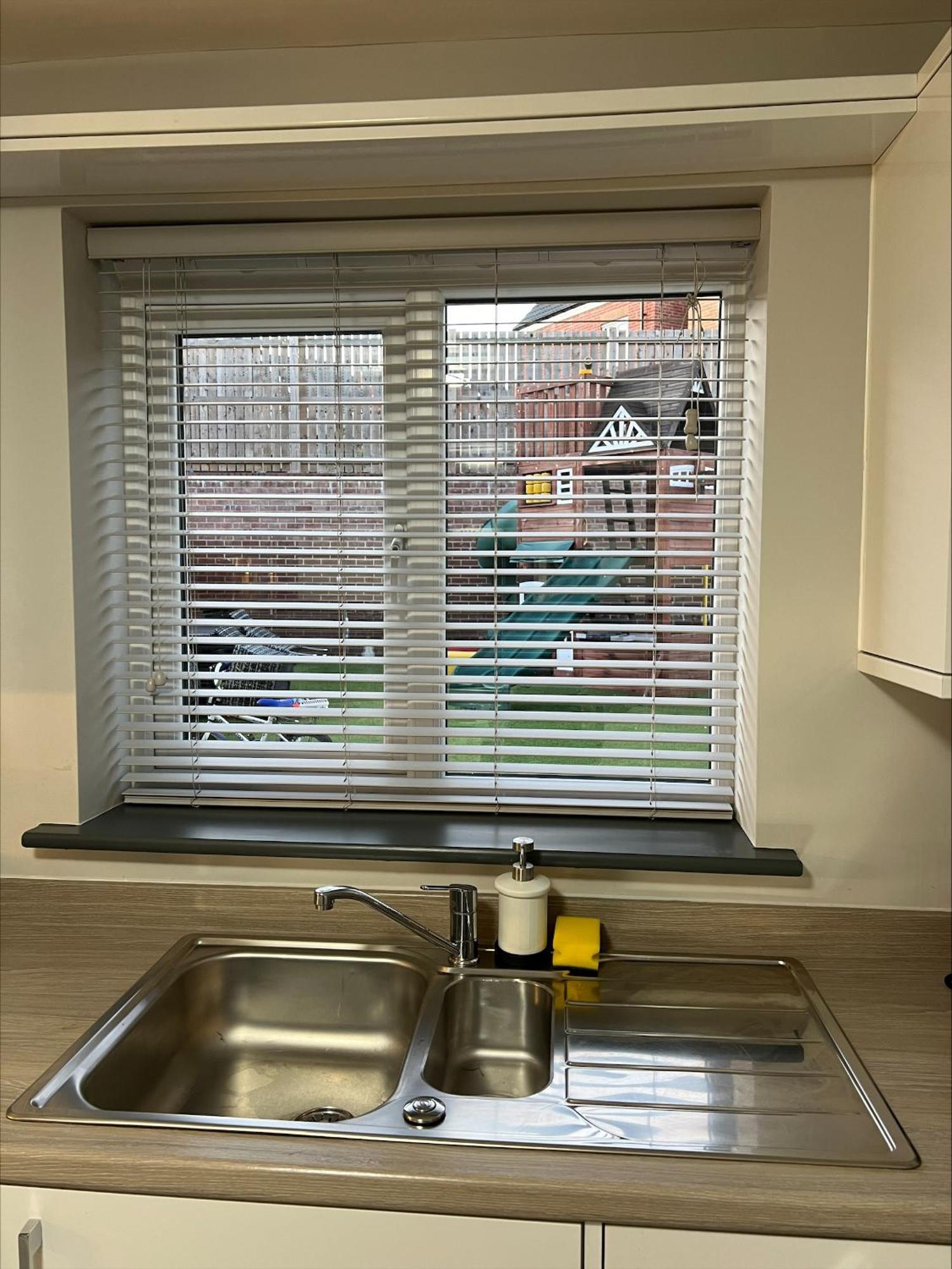 Ultra Modern Large 4 Bed Executive Durham